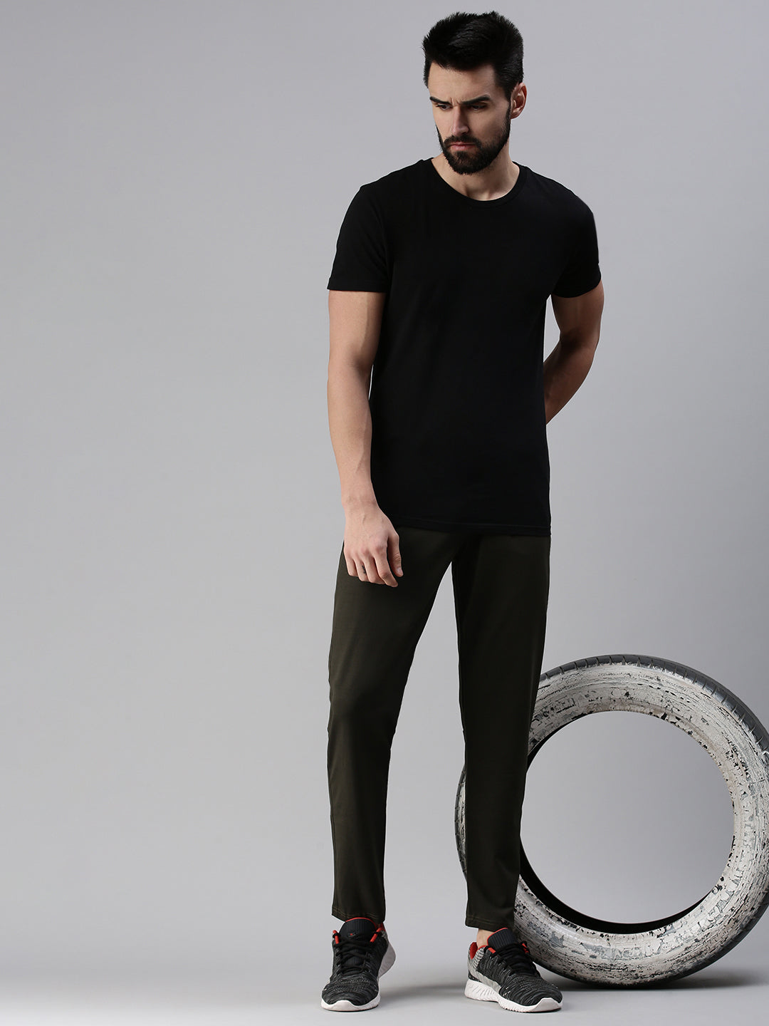 Men Solid Olive Regular Fit Trackpant