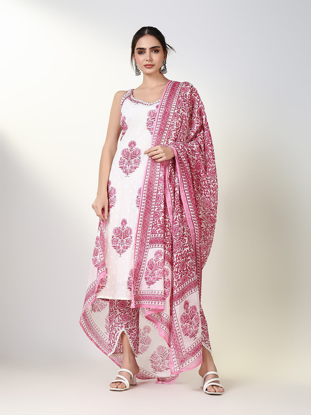 Women Floral Pink Straight Kurta Set with Dupatta