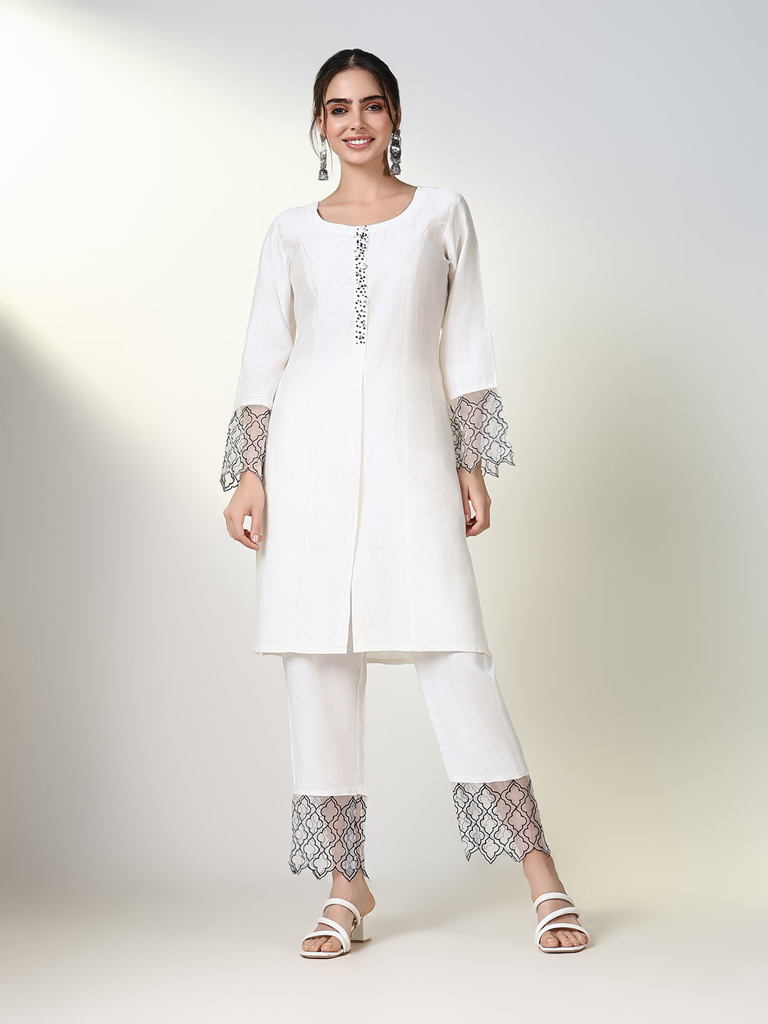 Women Solid White Straight Kurta Set