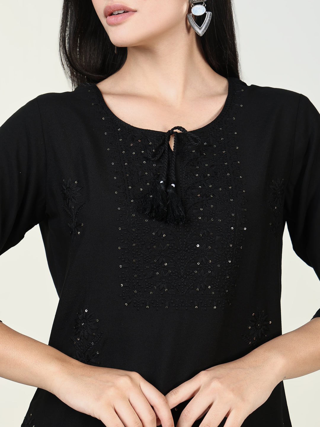 Women Solid Black Chikankari Kurta