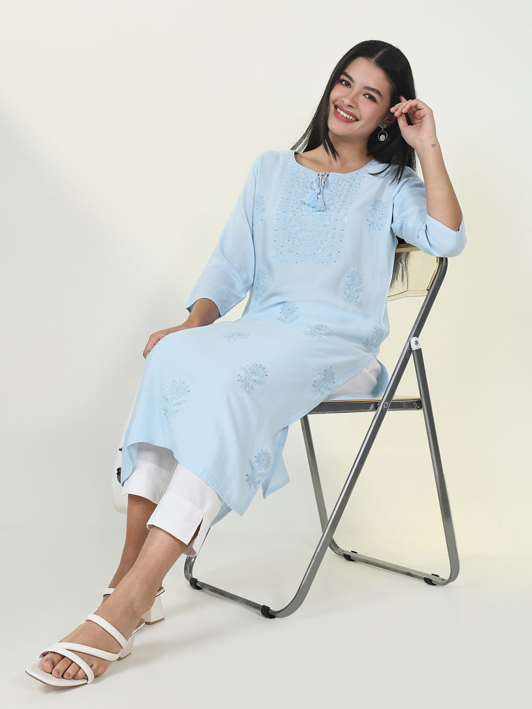 Women Solid Blue Chikankari Kurta