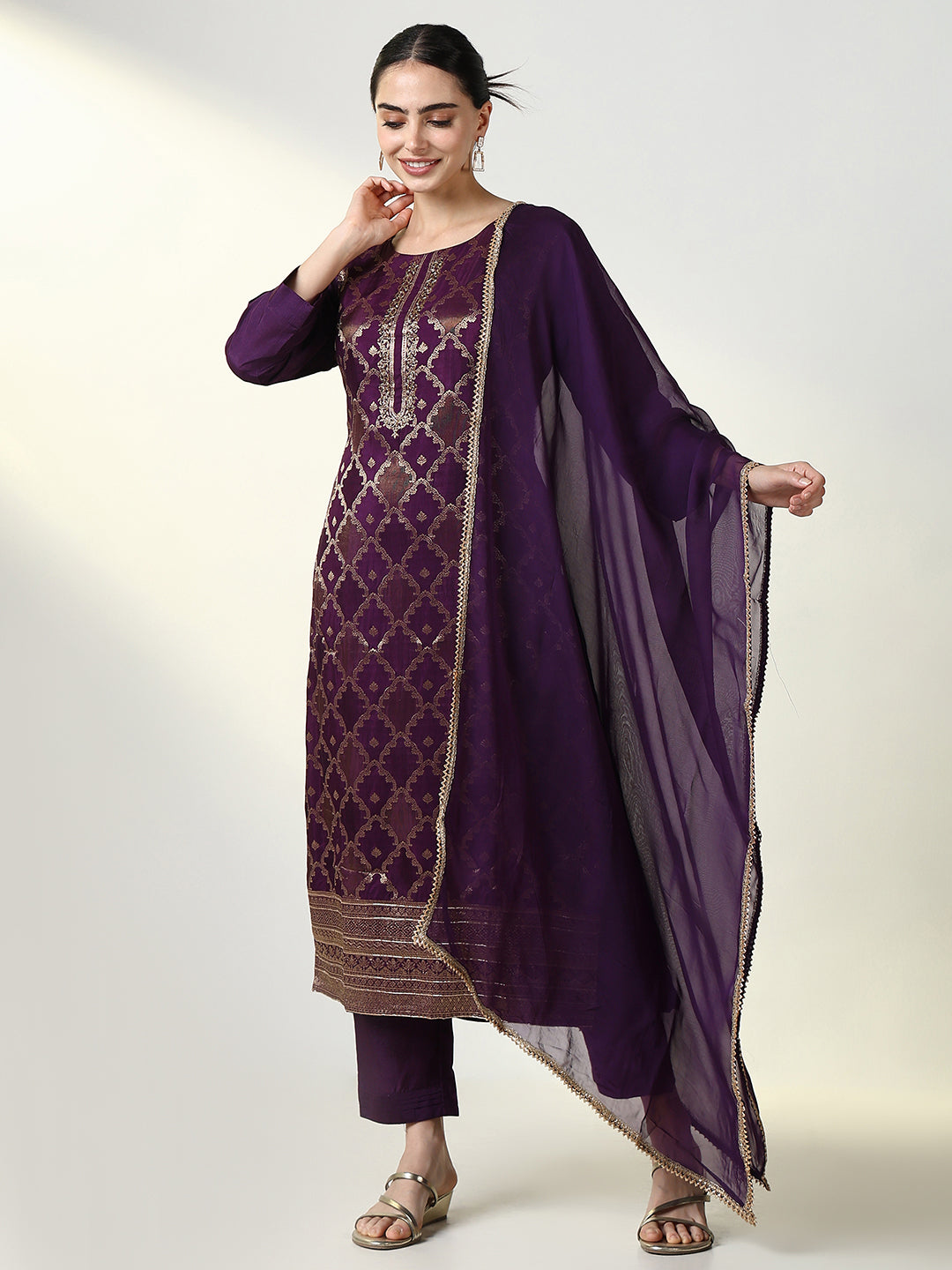 Women Graphic Purple Straight Kurta Set with Dupatta