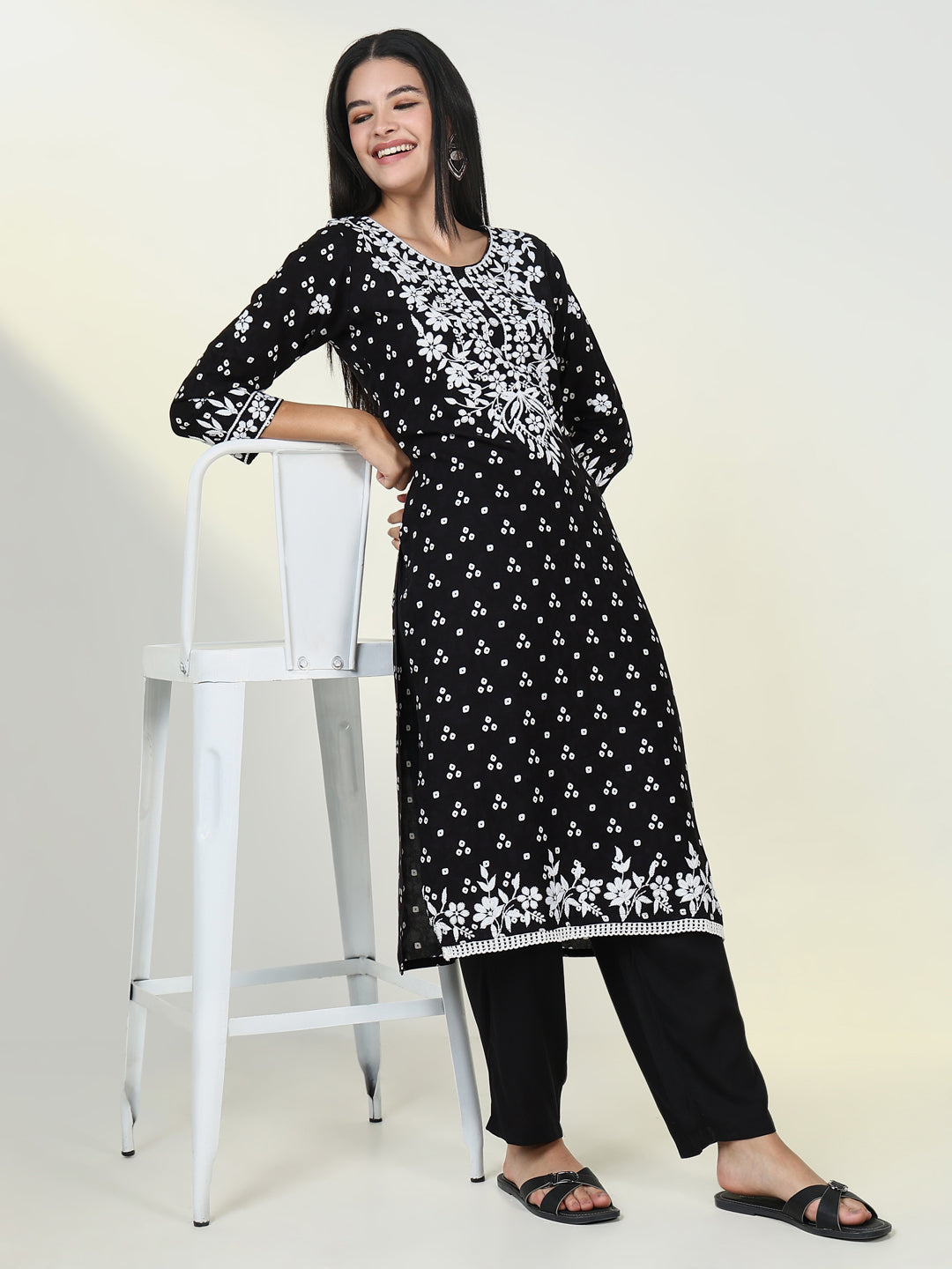 Women Bandhani Black Chikankari Kurta