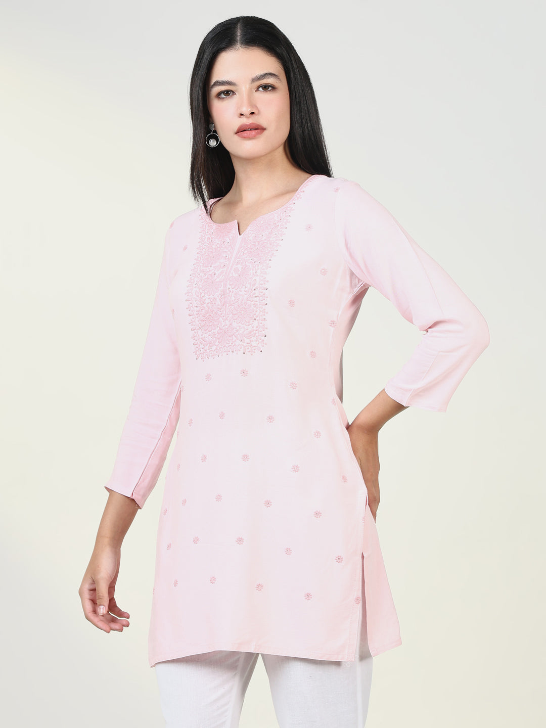 Women Pink Solid Straight Kurti