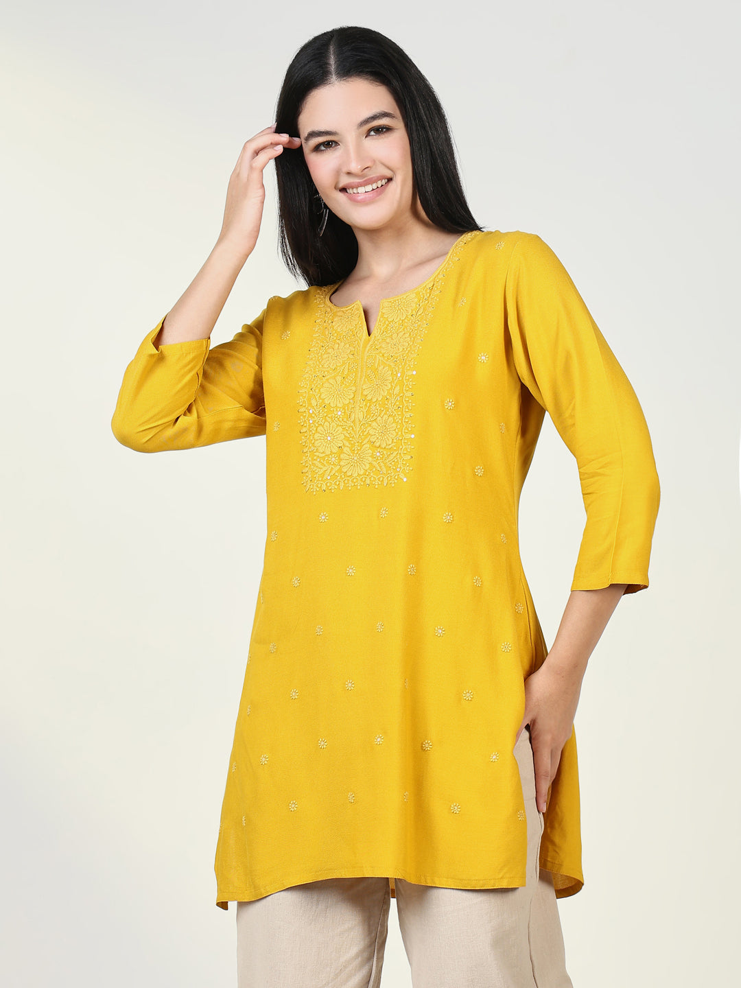 Women Yellow Solid Straight Kurti