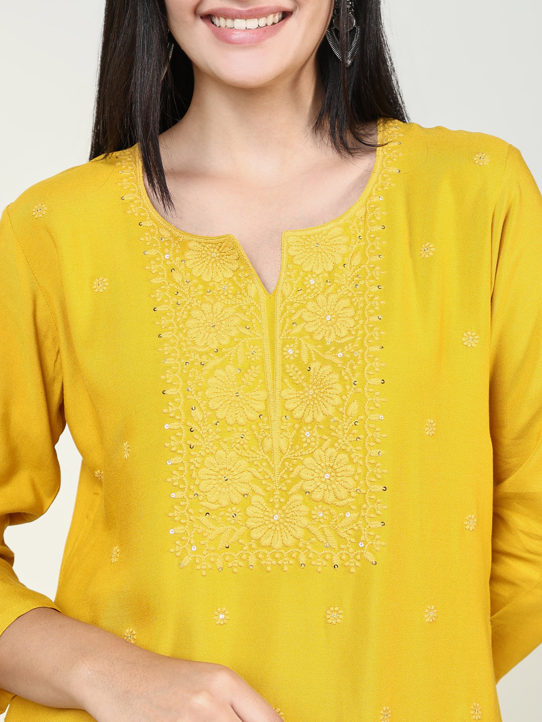 Women Yellow Solid Straight Kurti