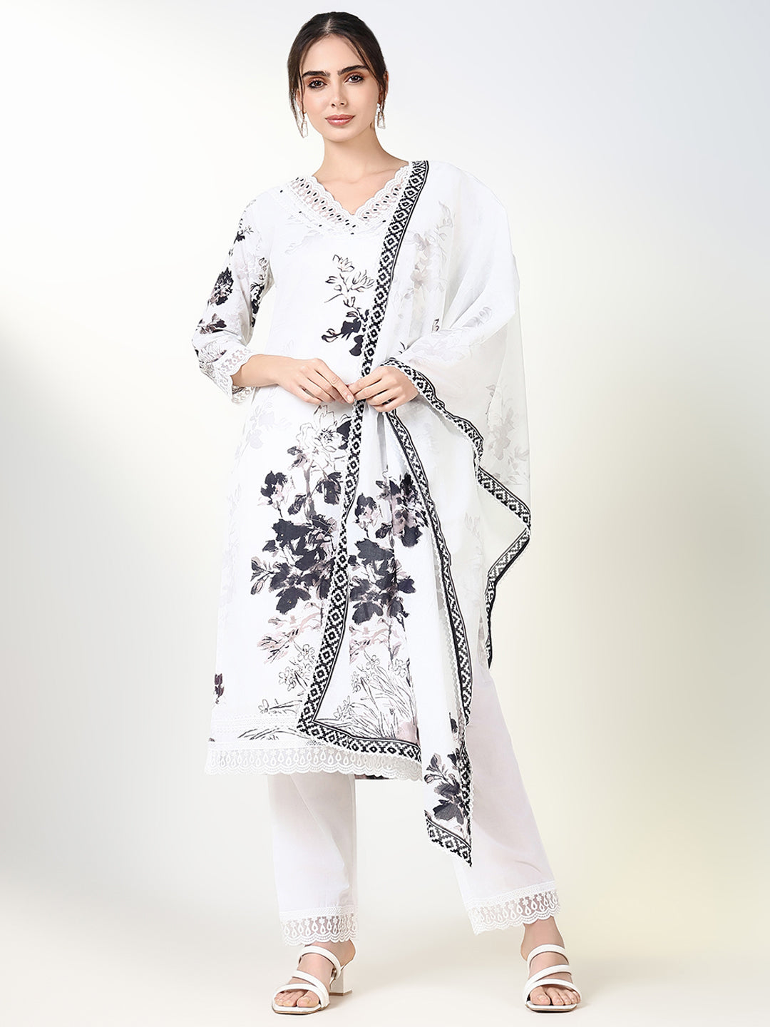 Women Floral White Straight Kurta Set with Dupatta