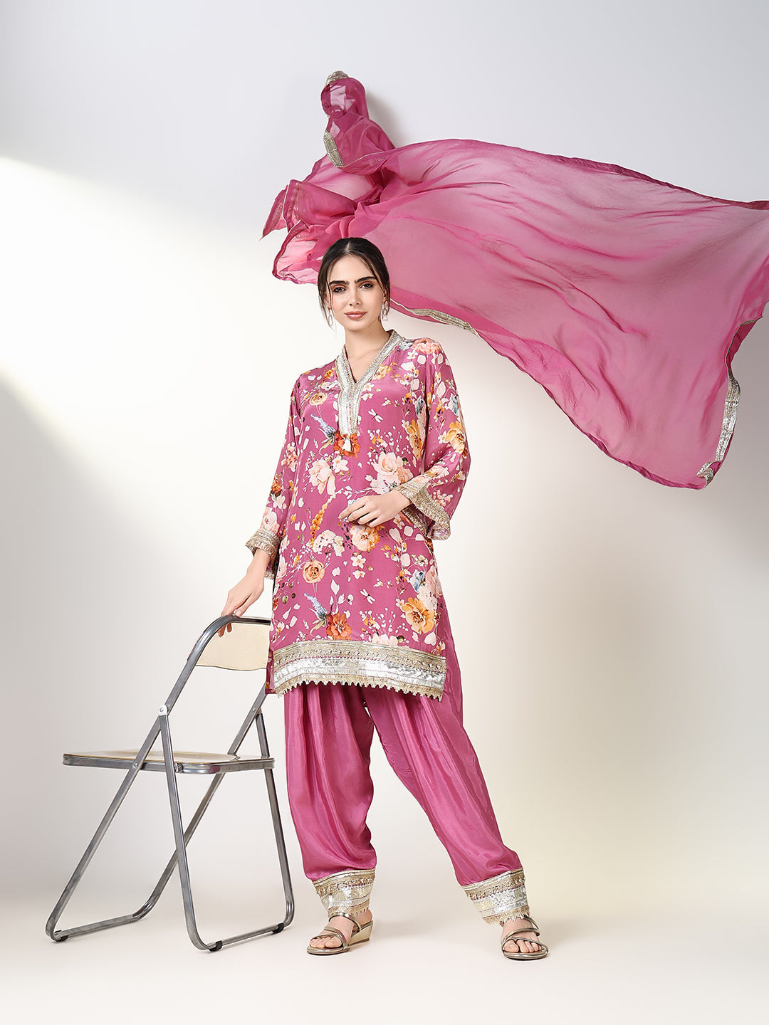 Women Floral Pink Straight Kurta Set with Dupatta