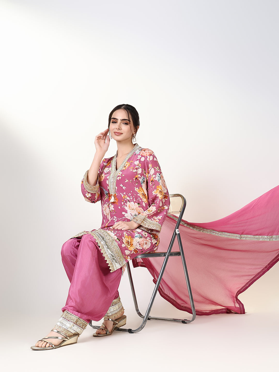 Women Floral Pink Straight Kurta Set with Dupatta