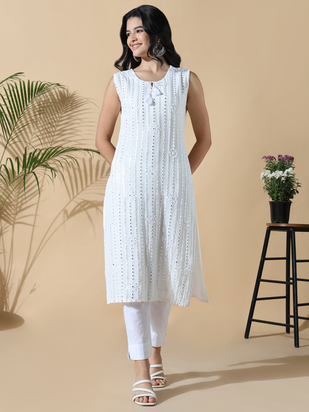 Women White Solid Embroidered Straight Kurta