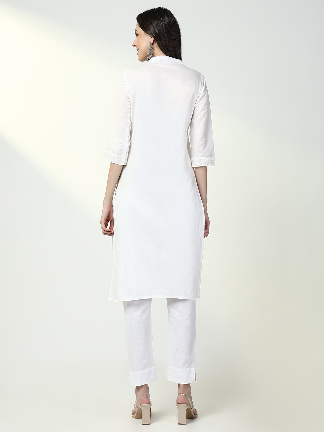 Women White Solid Straight Kurta