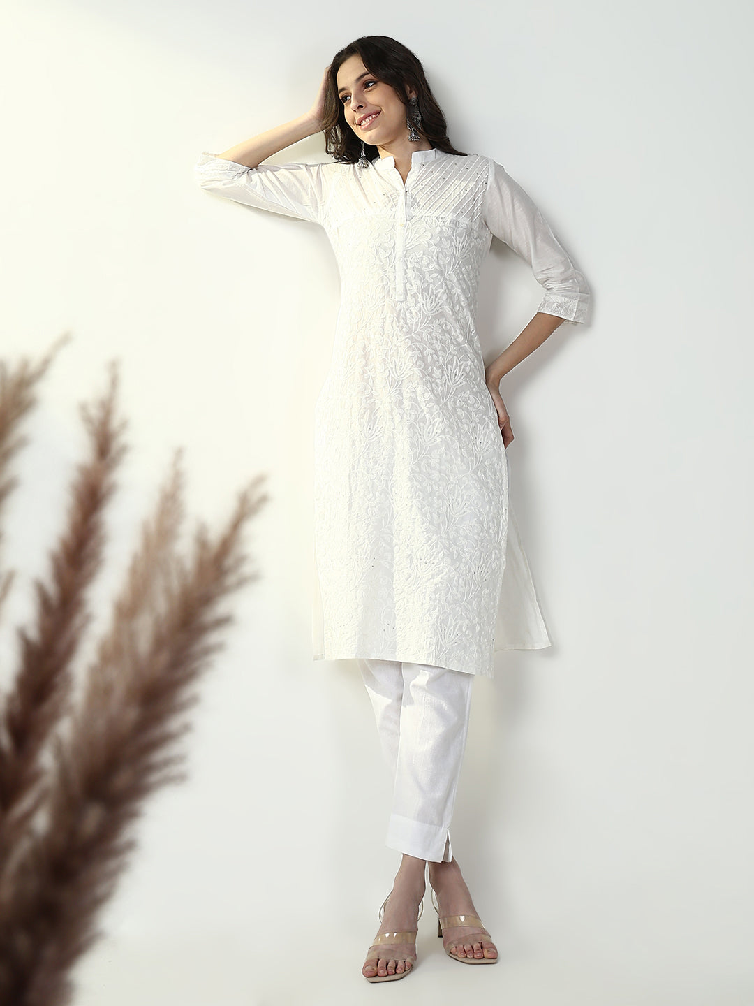 Women White Solid Straight Kurta