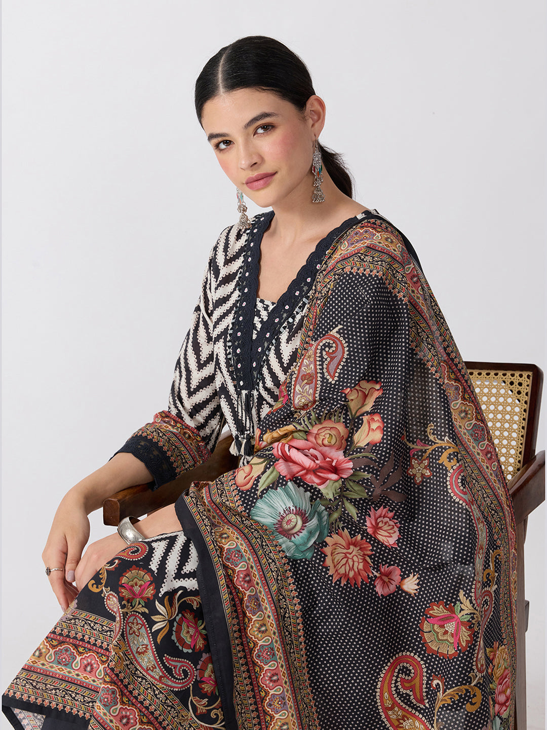 Women’s Chevron Printed Black Straight Kurta Set with Dupatta