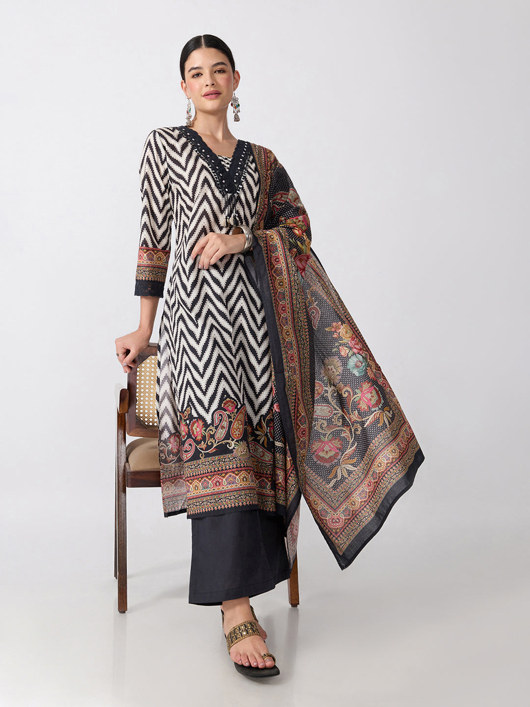 Women’s Chevron Printed Black Straight Kurta Set with Dupatta