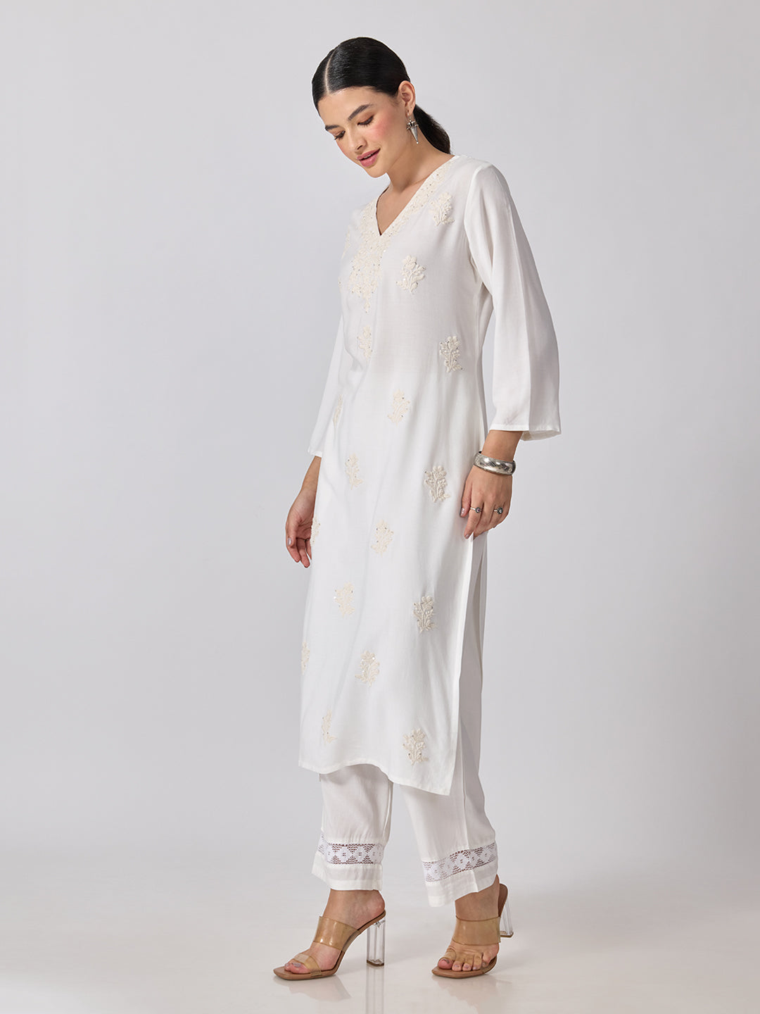 Women’s Floral Embroidered White Straight-Fit Kurta and Palazzo