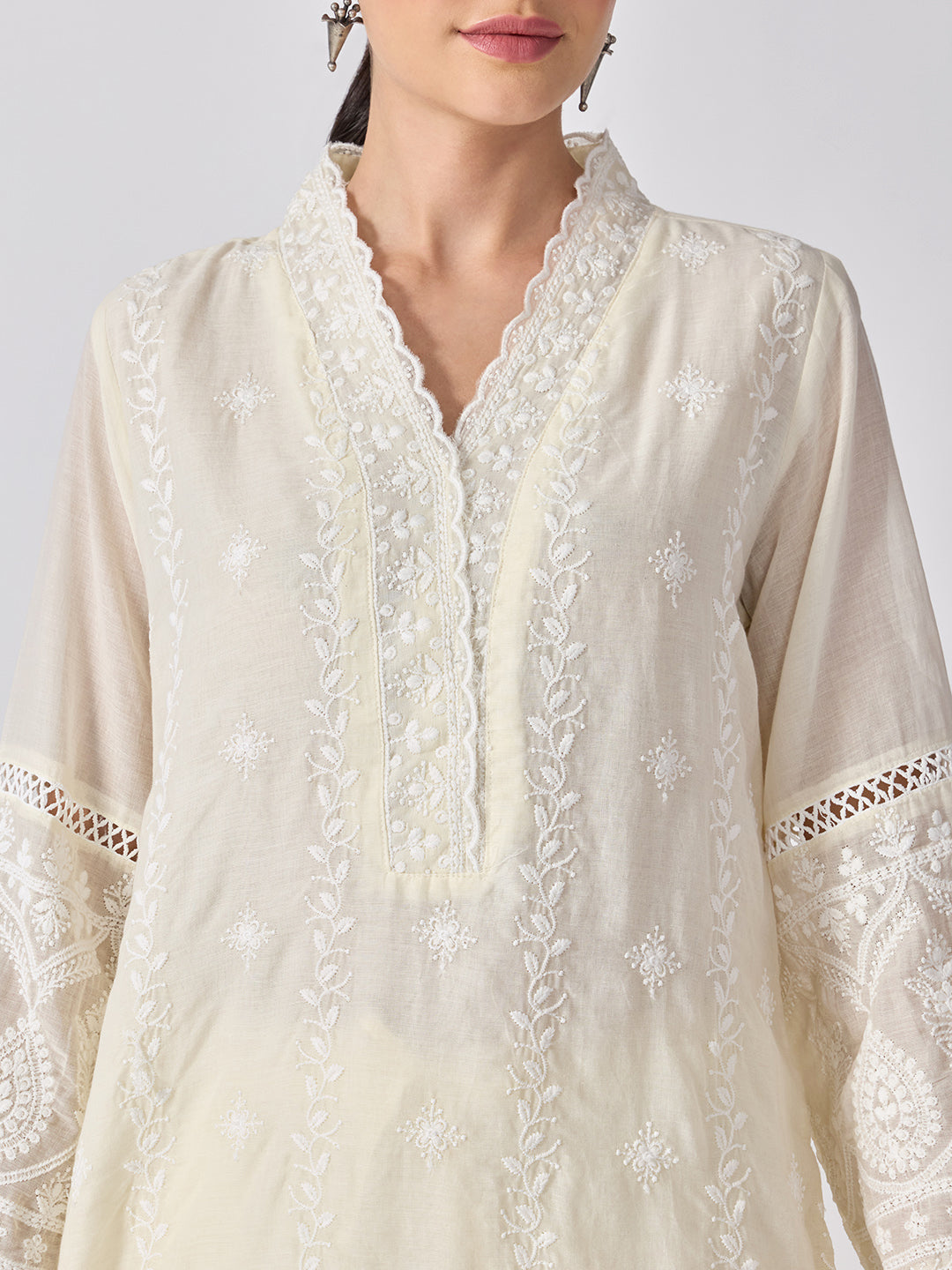 Women’s Floral Embroidered Off White Straight Kurta Set
