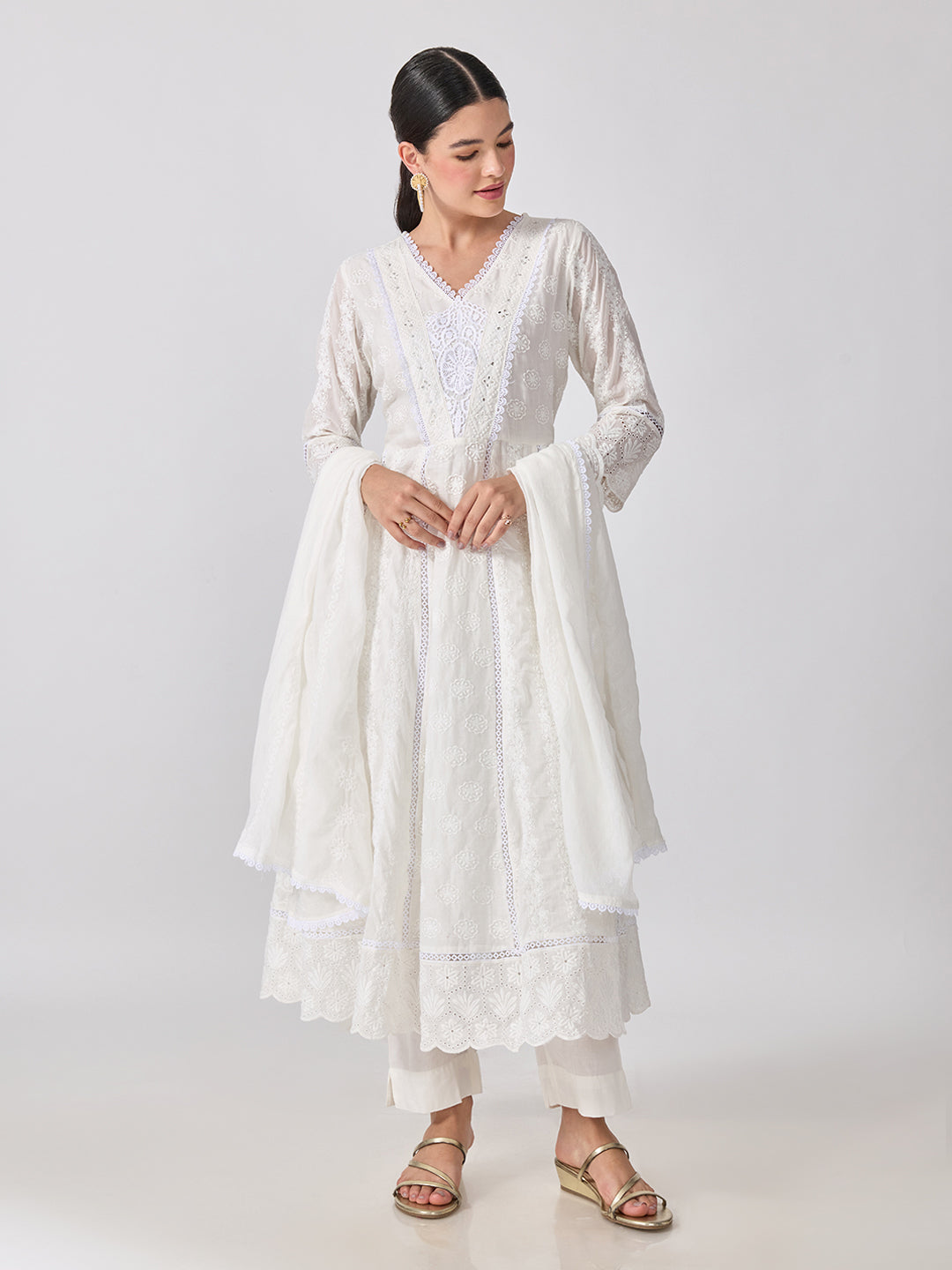Women’s Floral Embroidered White Anarkali Kurta Set with Flared Hem and Dupatta