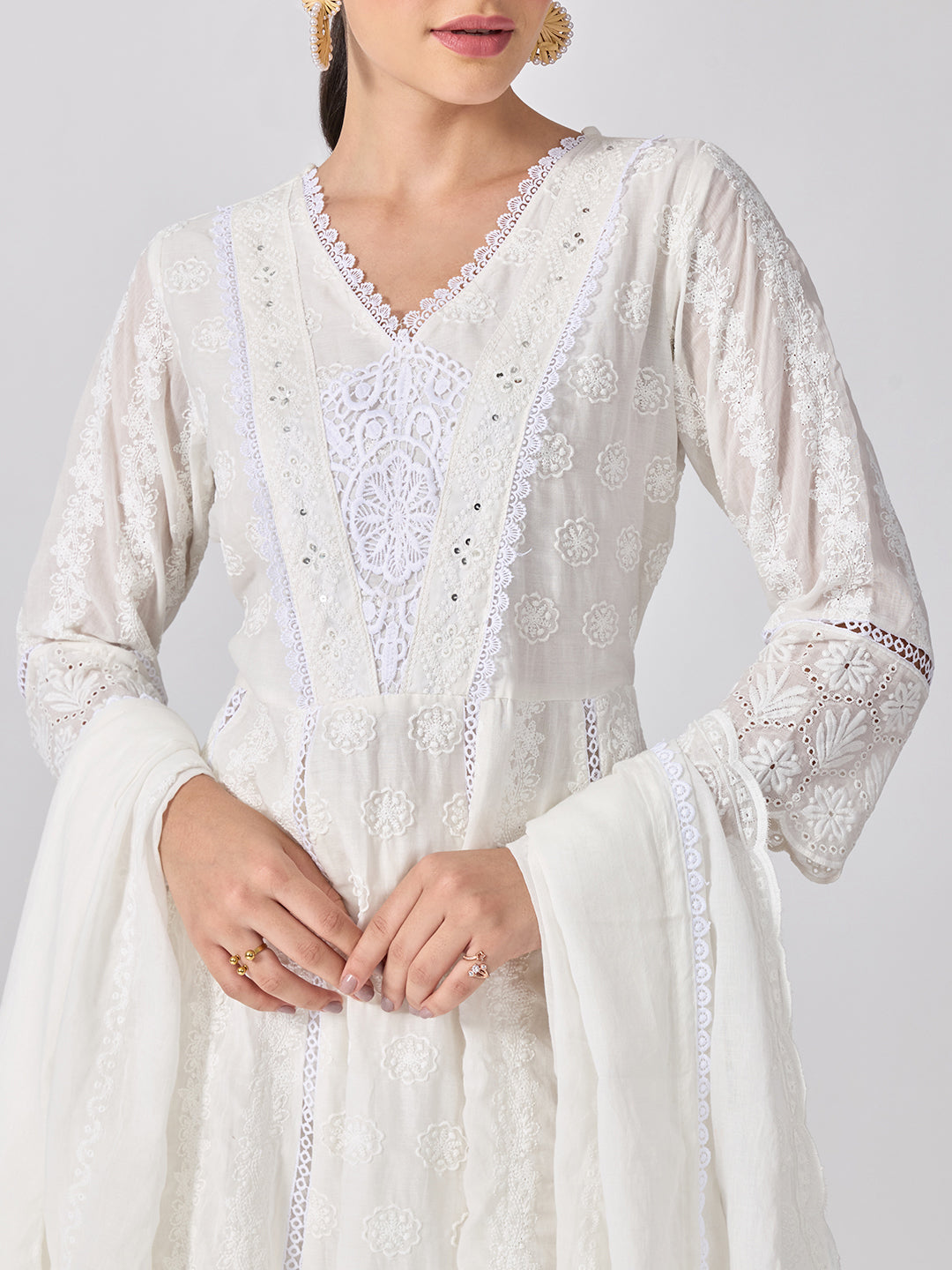 Women’s Floral Embroidered White Anarkali Kurta Set with Flared Hem and Dupatta