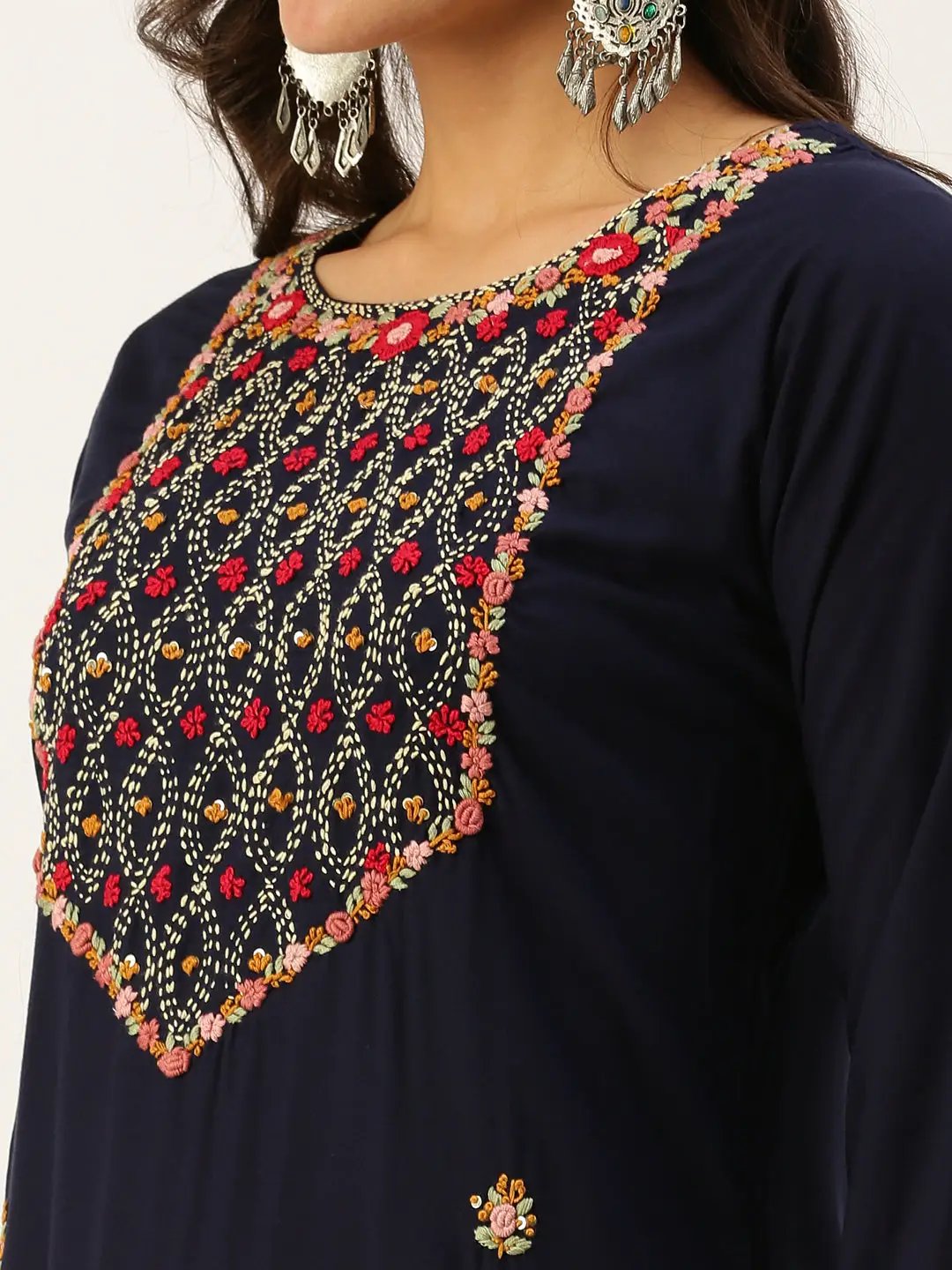 Women's Embroidered Navy blue Straight Kurta - from SHOWOFFFF