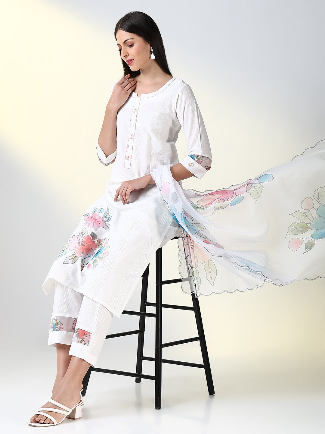 Women White Floral Straight Kurta Set with Dupatta