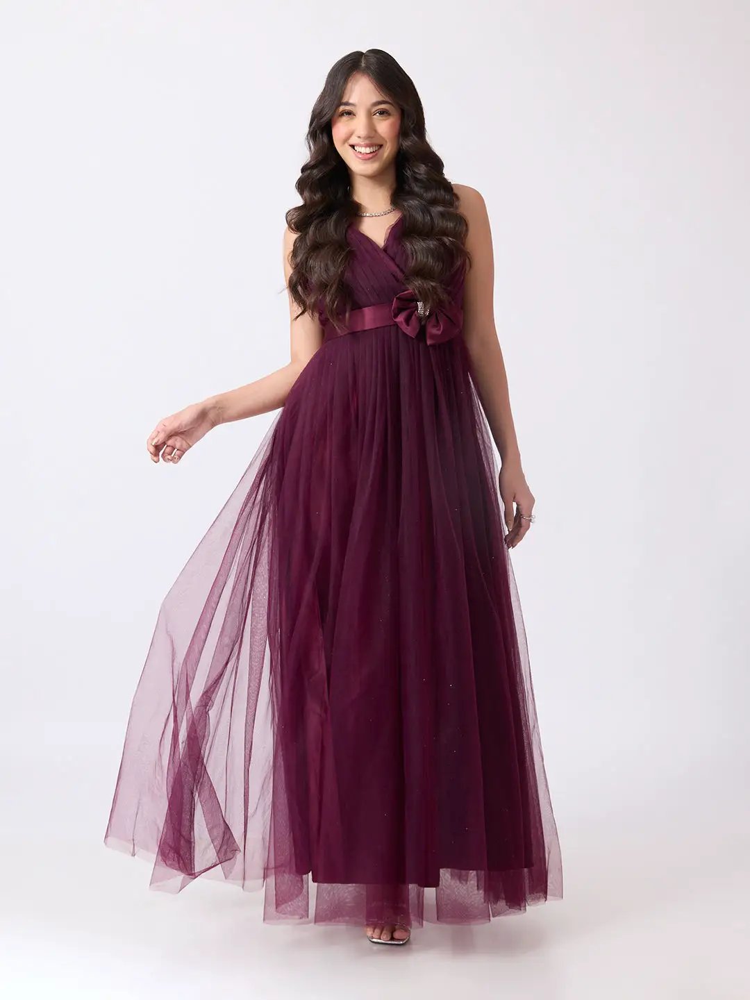 Women's Maroon Fit & Flare Sleeveless V Neck Pleated Maxi Gown with Bow Embellished Waist
