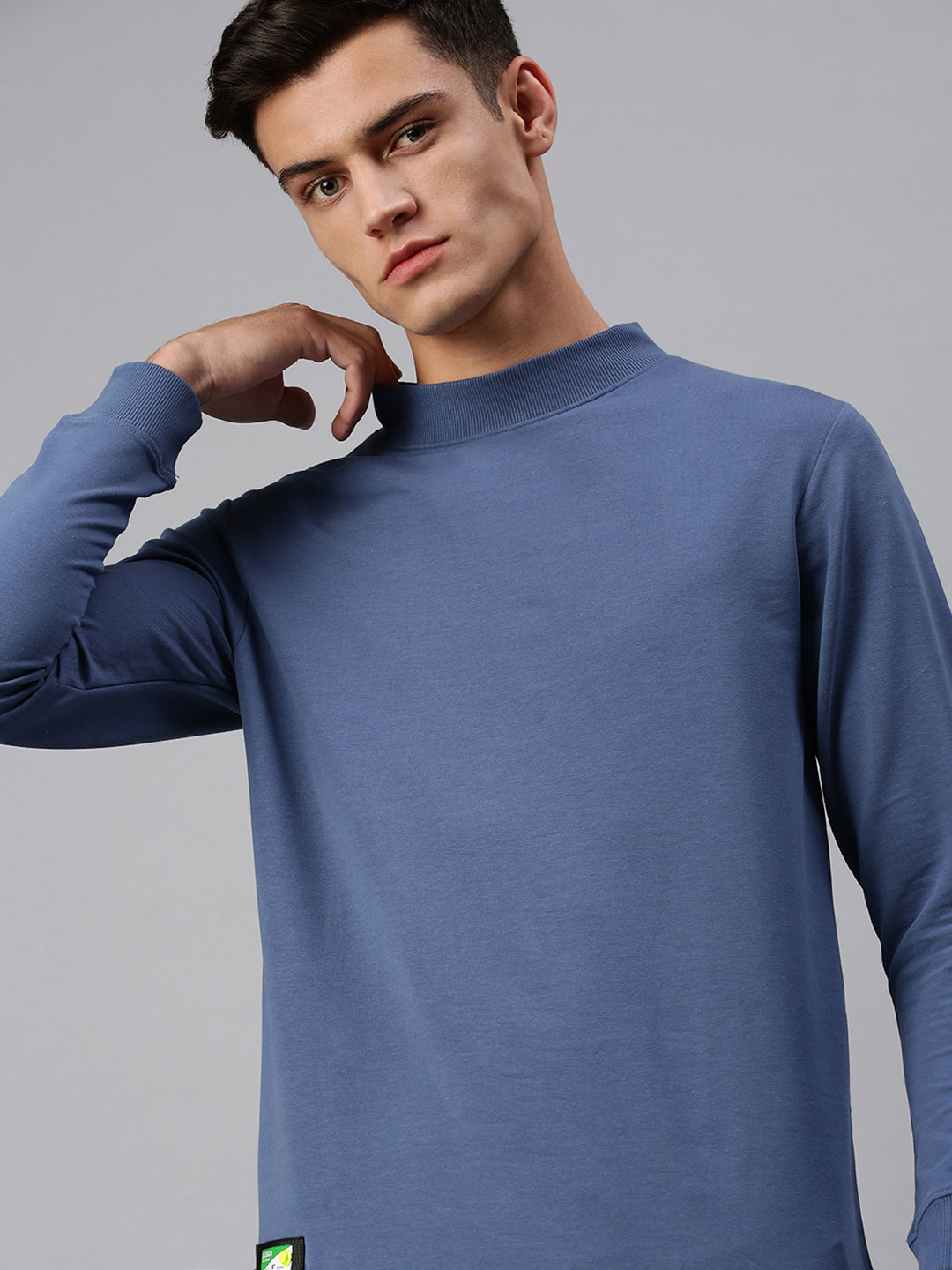 Men Solid Blue Sweatshirt