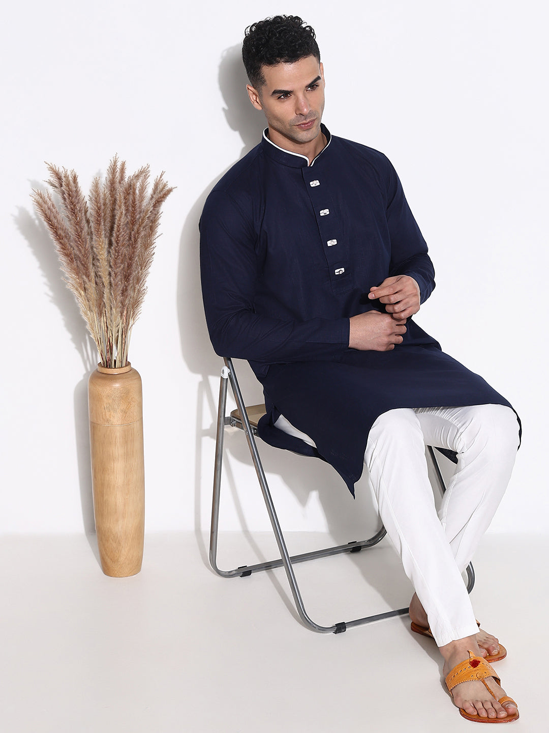 Men Navy Blue Solid Kurta Set