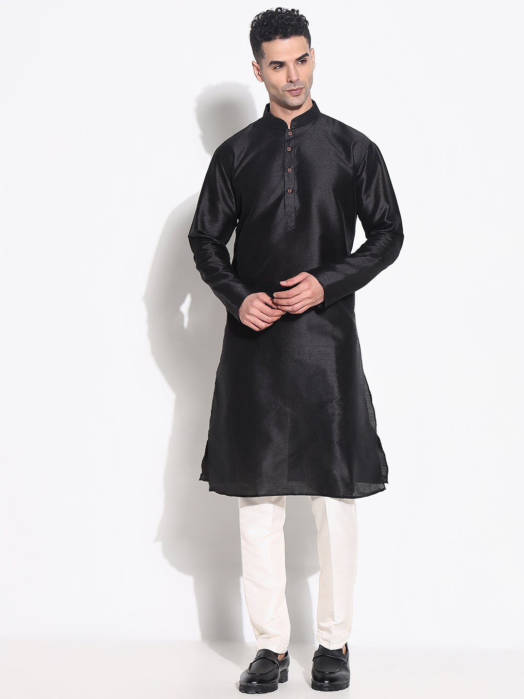 Men Black Solid Kurta Set