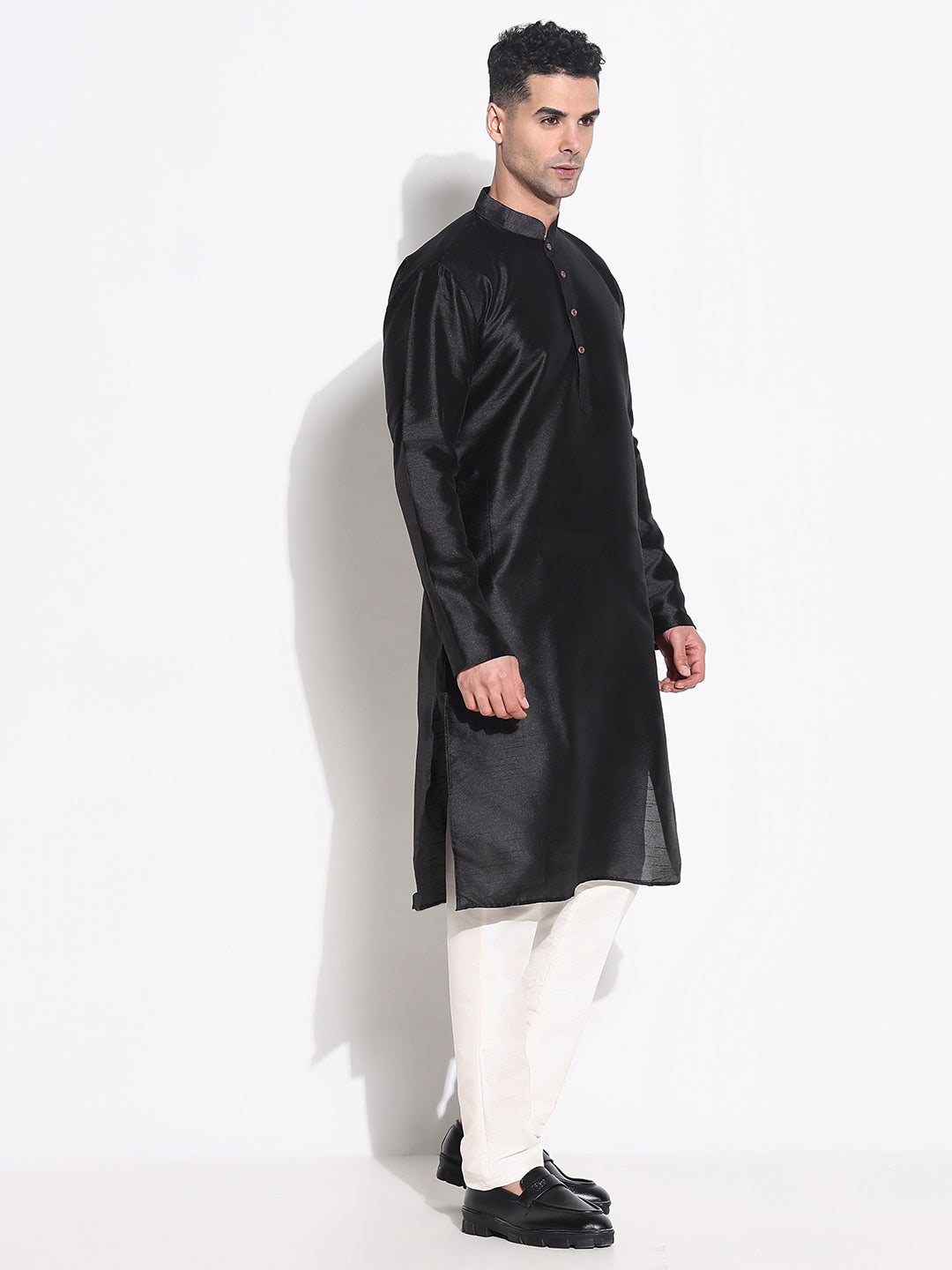 Men Black Solid Kurta Set