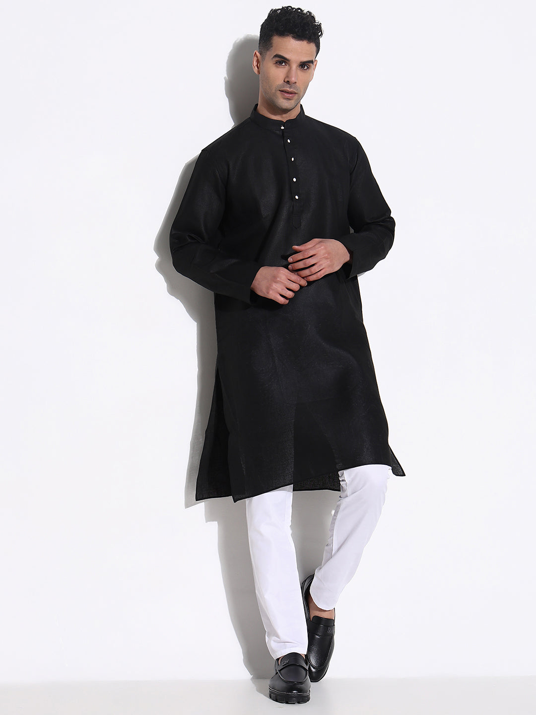 Men Black Solid Kurta Set