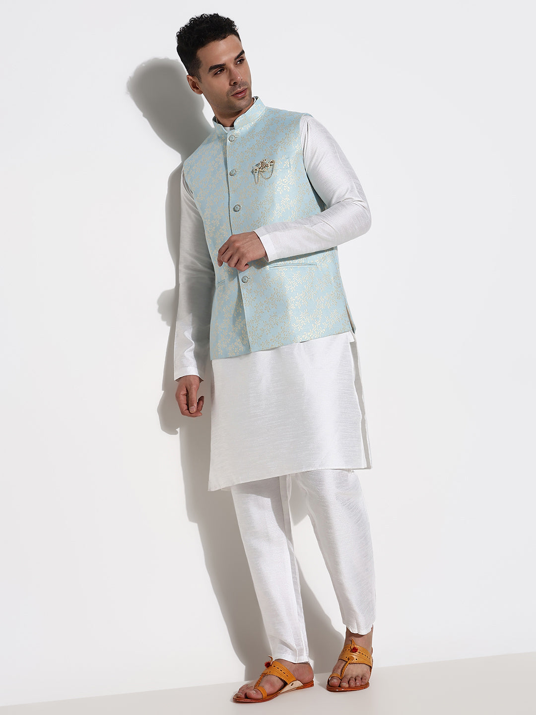 Men White Solid Kurta Set with Nehru Jacket