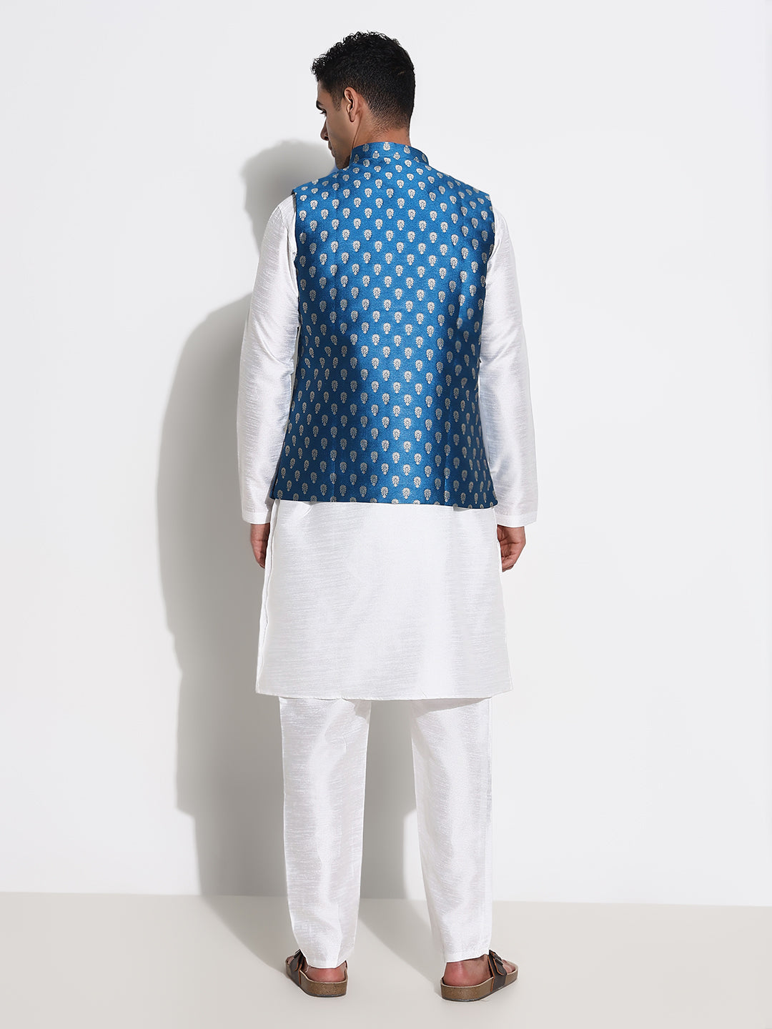 Men White Solid Kurta Set with Nehru Jacket