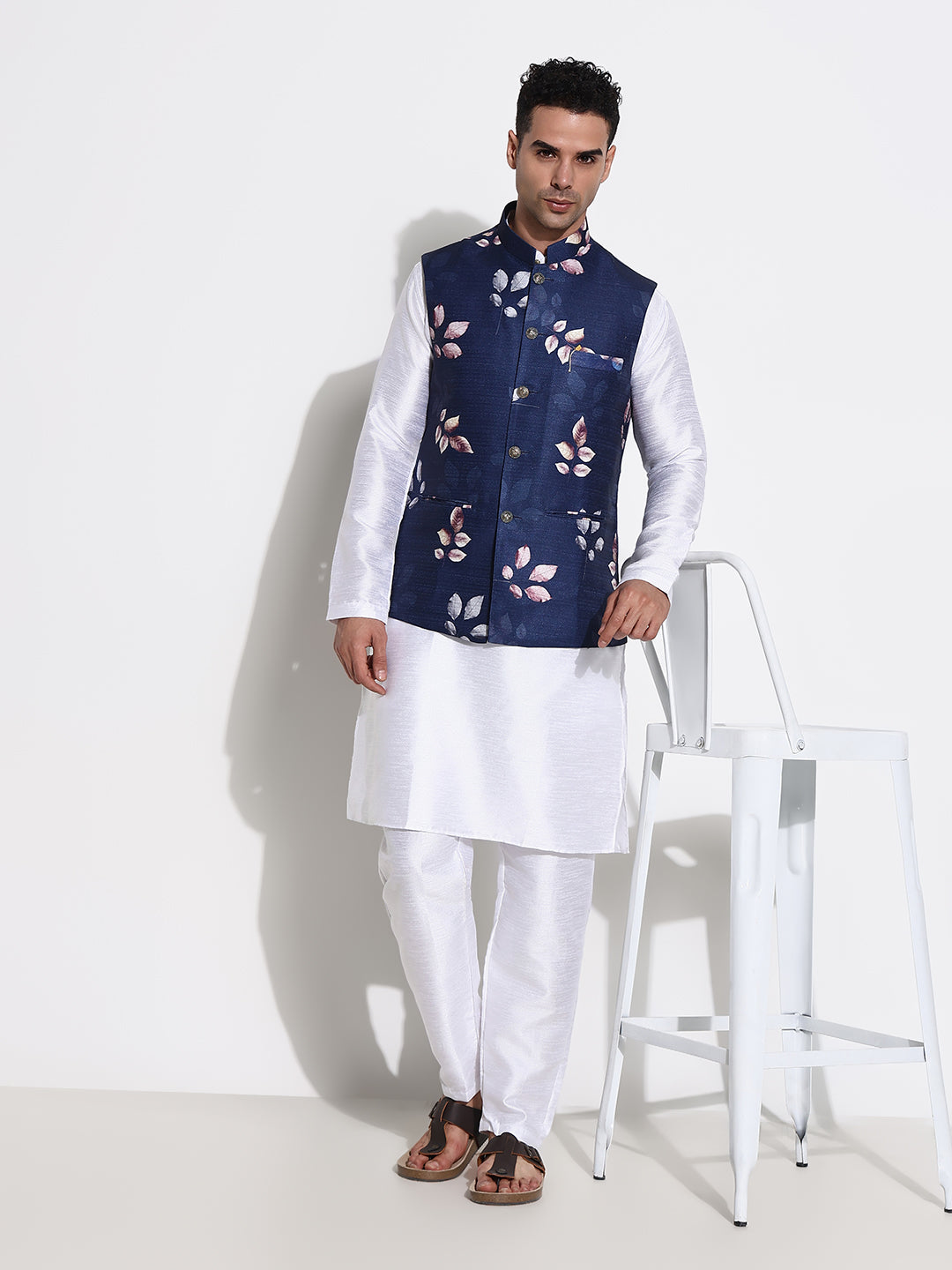 Men White Solid Kurta Set with Nehru Jacket