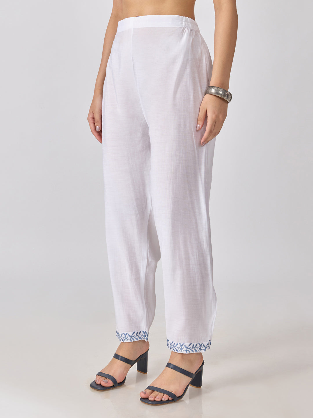 Women’s Floral Embroidered White Straight Kurta Set with Tie-Up Neck and Dupatta