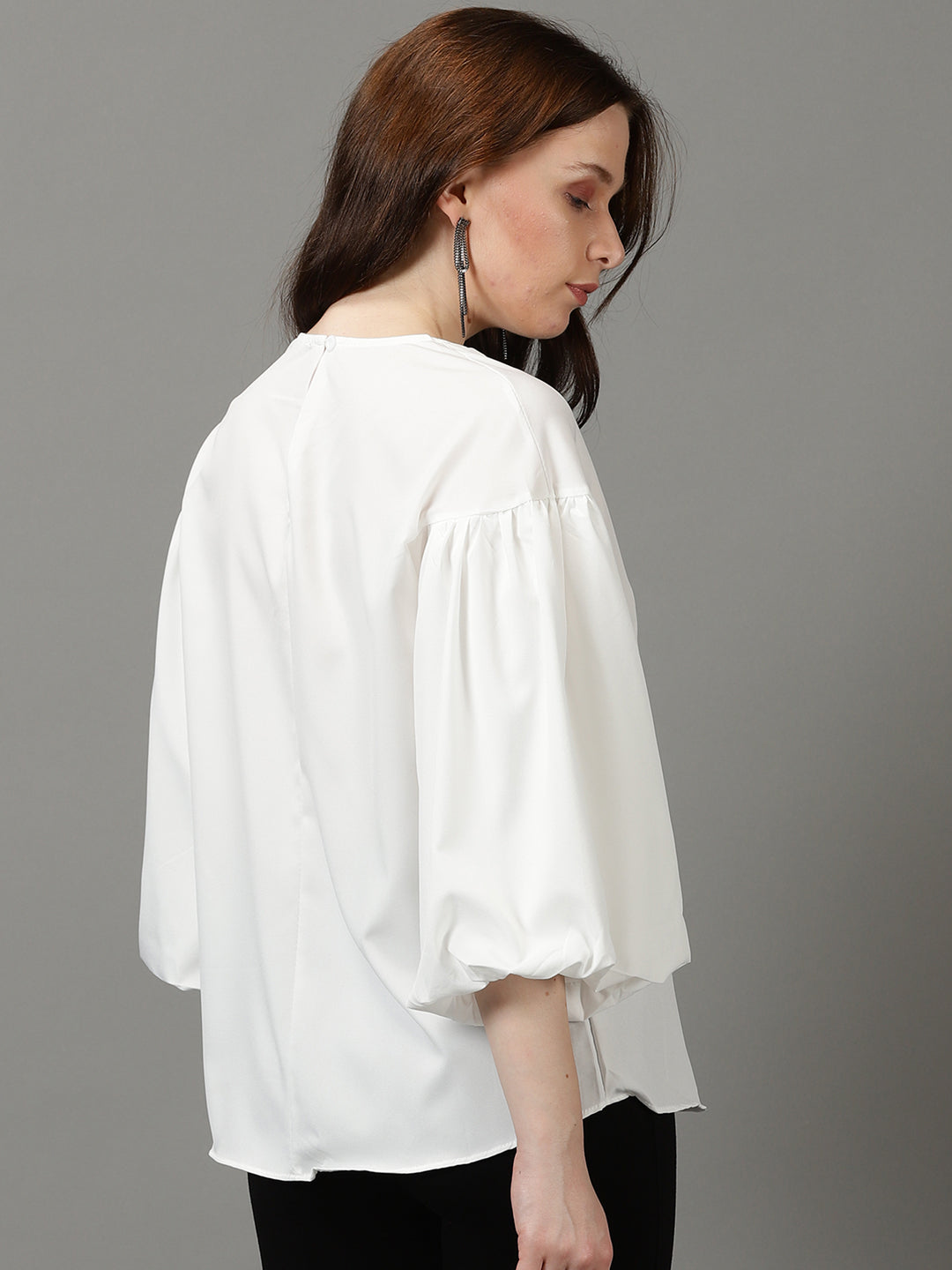 Women Solid White Top