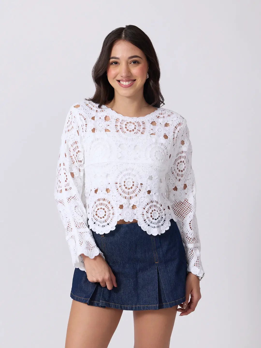 Women's White Crochet Long Sleeve Scalloped Hem Top