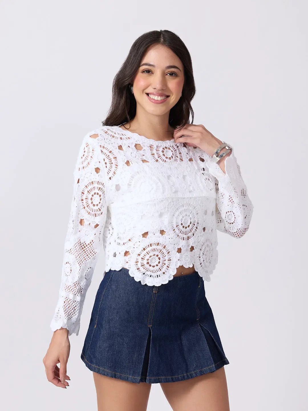 Women's White Crochet Long Sleeve Scalloped Hem Top