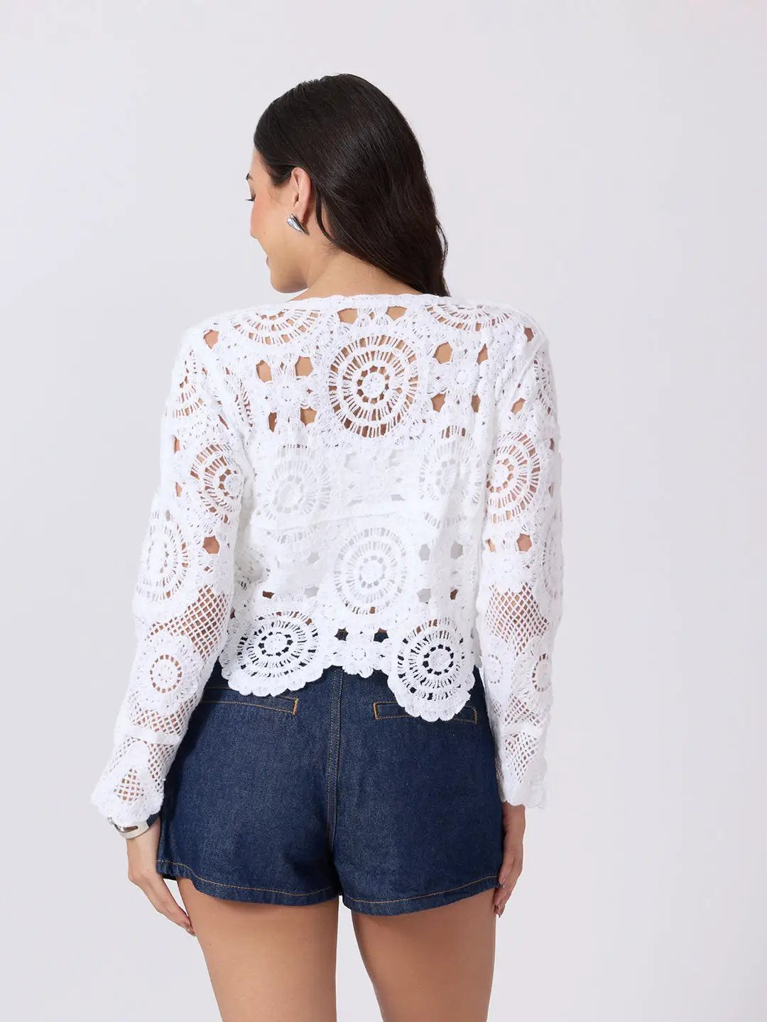 Women's White Crochet Long Sleeve Scalloped Hem Top