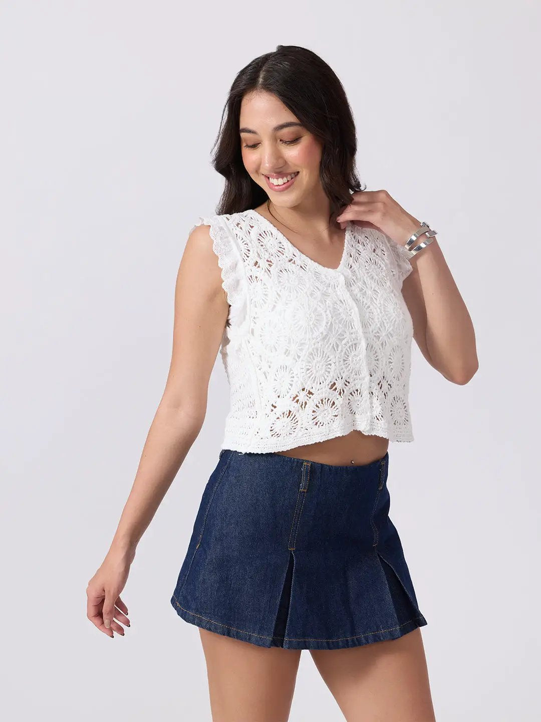 Women's White Crochet Long Sleeve Scalloped Hem Top