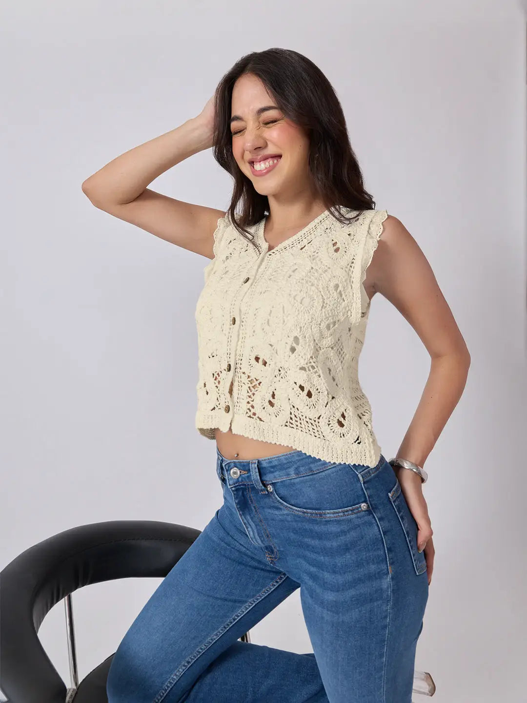 Women's Cream Crochet Sleeveless Scalloped Trim Vest Top