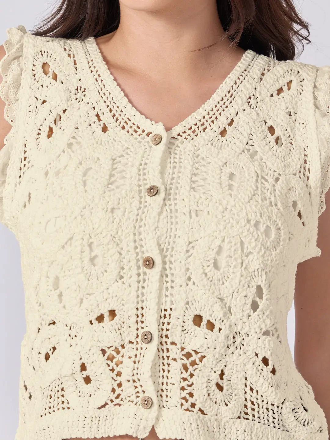 Women's Cream Crochet Sleeveless Scalloped Trim Vest Top
