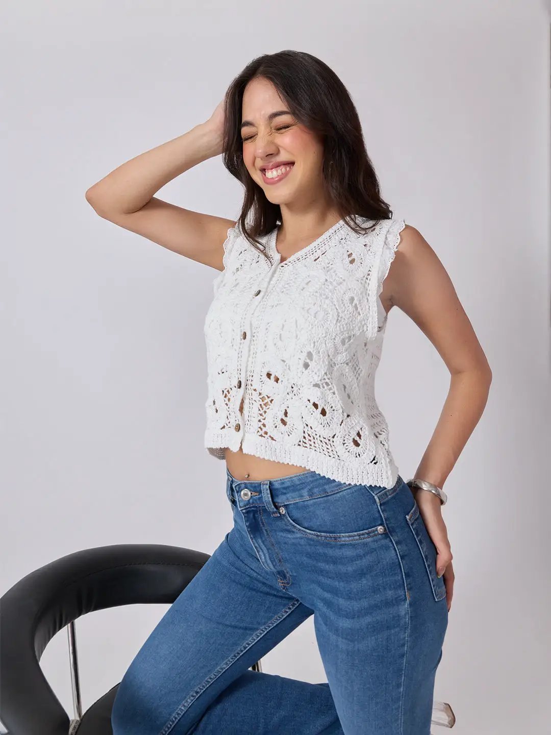 Women's White Crochet Sleeveless Scalloped Trim Vest Top