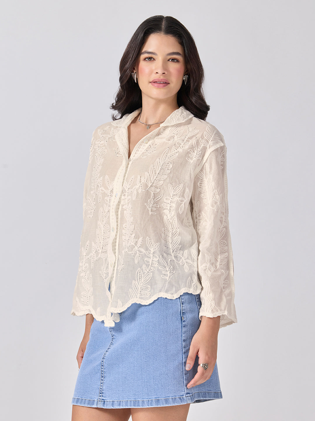 Women’s Embroidered Cream Shirt with Leaf Motifs and Scalloped Hem