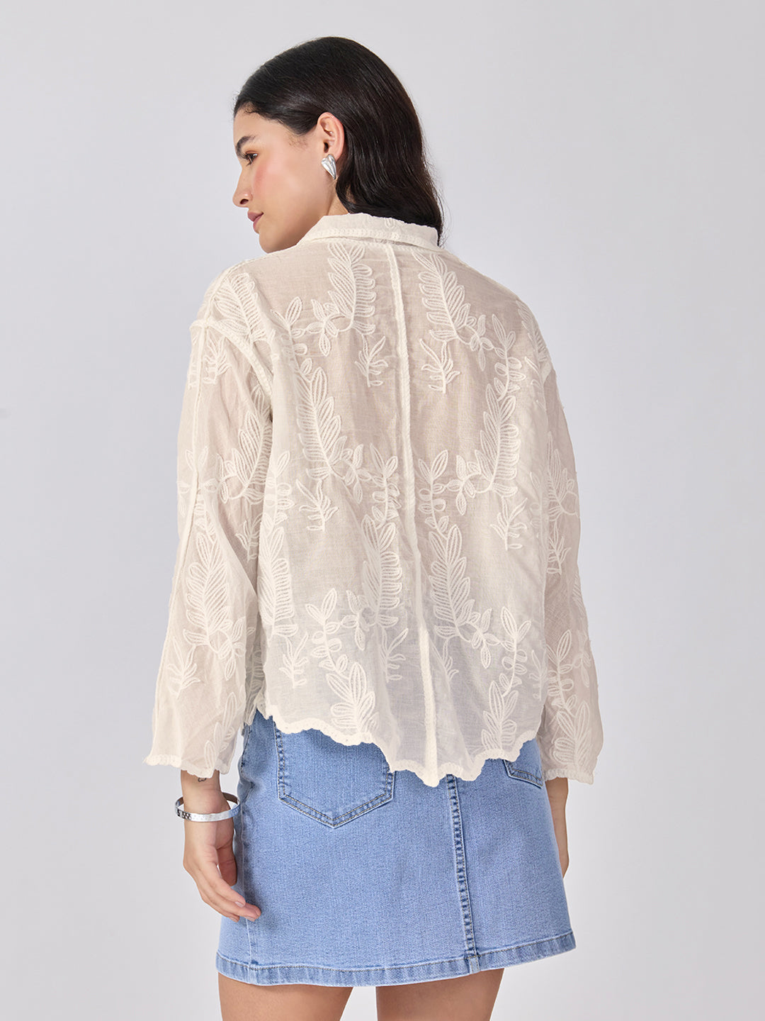 Women’s Embroidered Cream Shirt with Leaf Motifs and Scalloped Hem