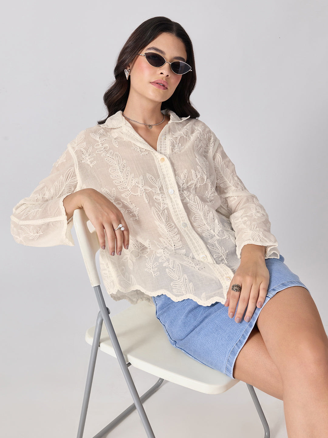 Women’s Embroidered Cream Shirt with Leaf Motifs and Scalloped Hem