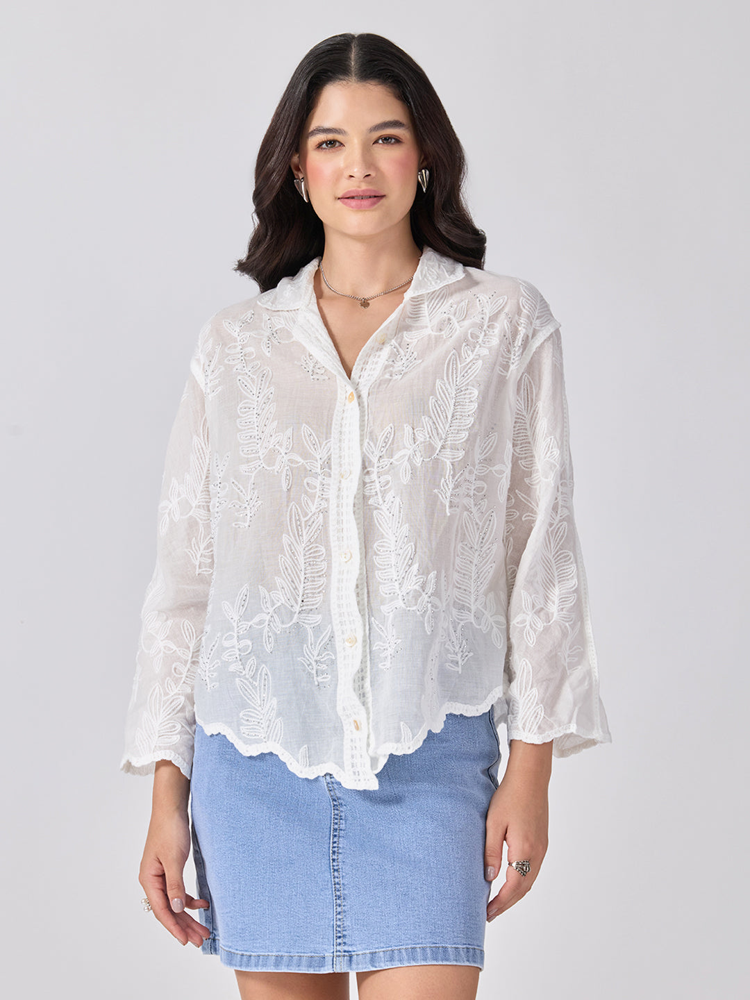 Women’s Embroidered White Shirt with Leaf Motifs and Scalloped Hem