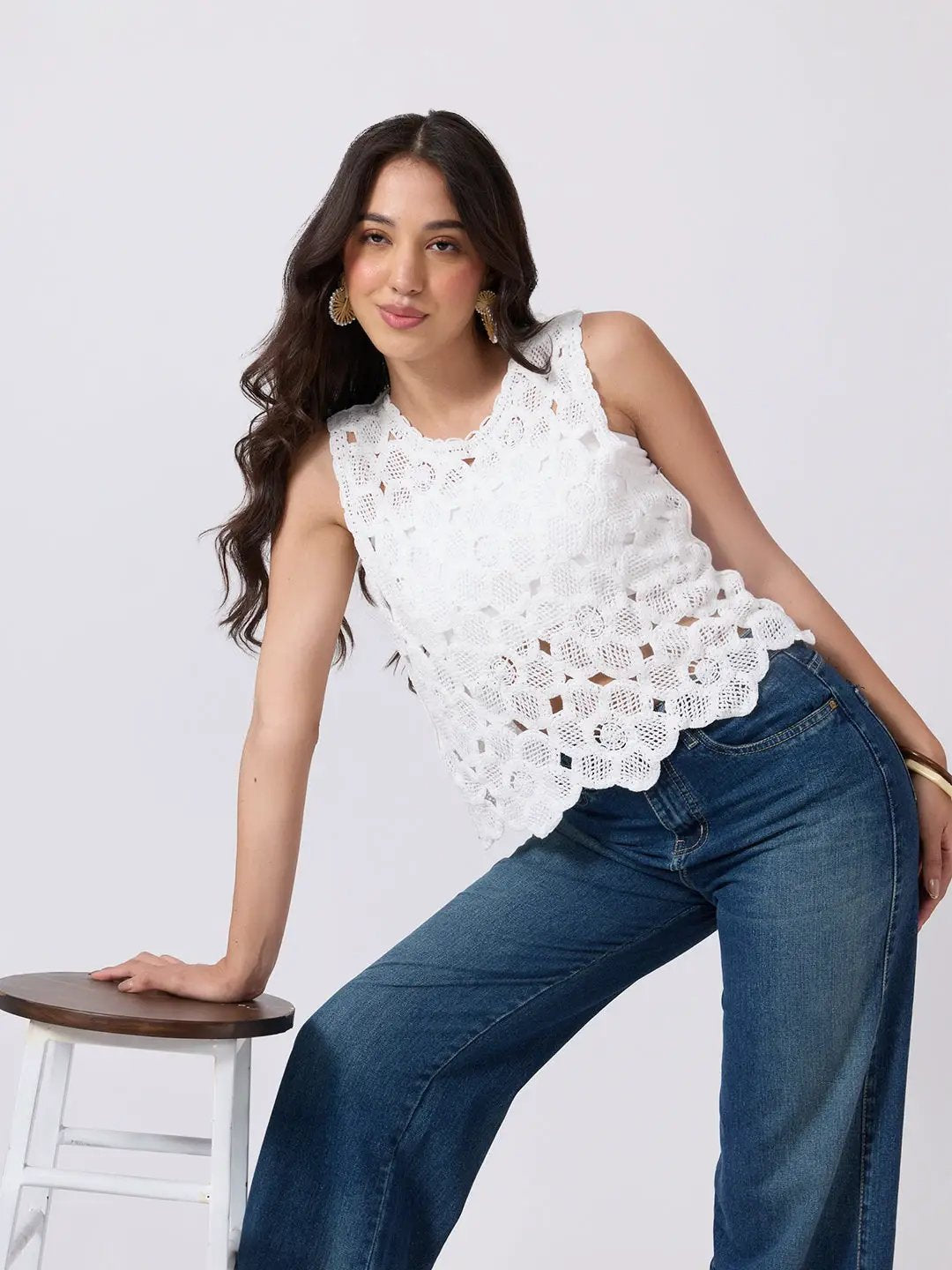 Women's White Crochet Sleeveless Scalloped Hem Top