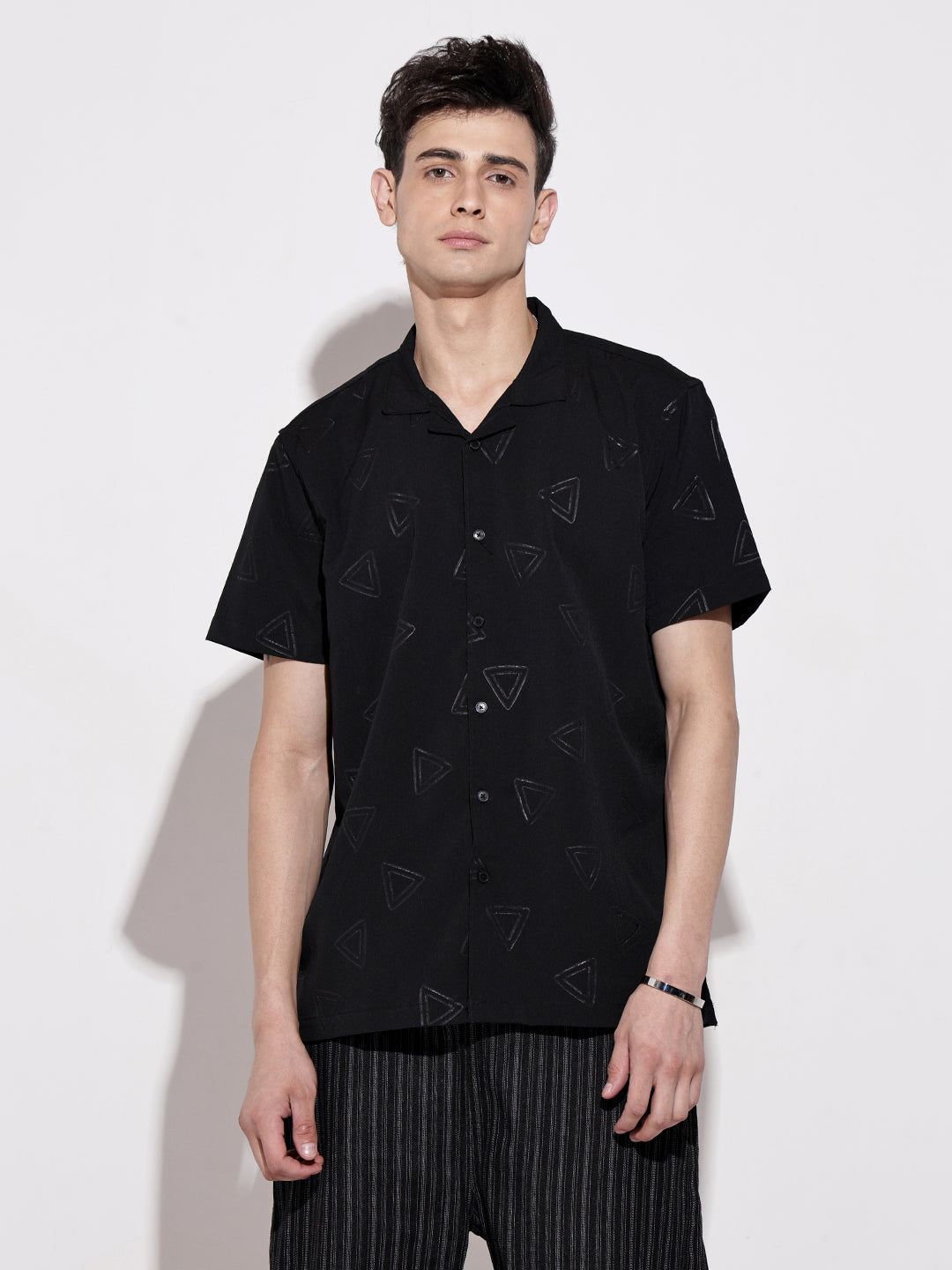 Men’s Black Short Sleeve Cuban Collar Shirt with Geometric Pattern