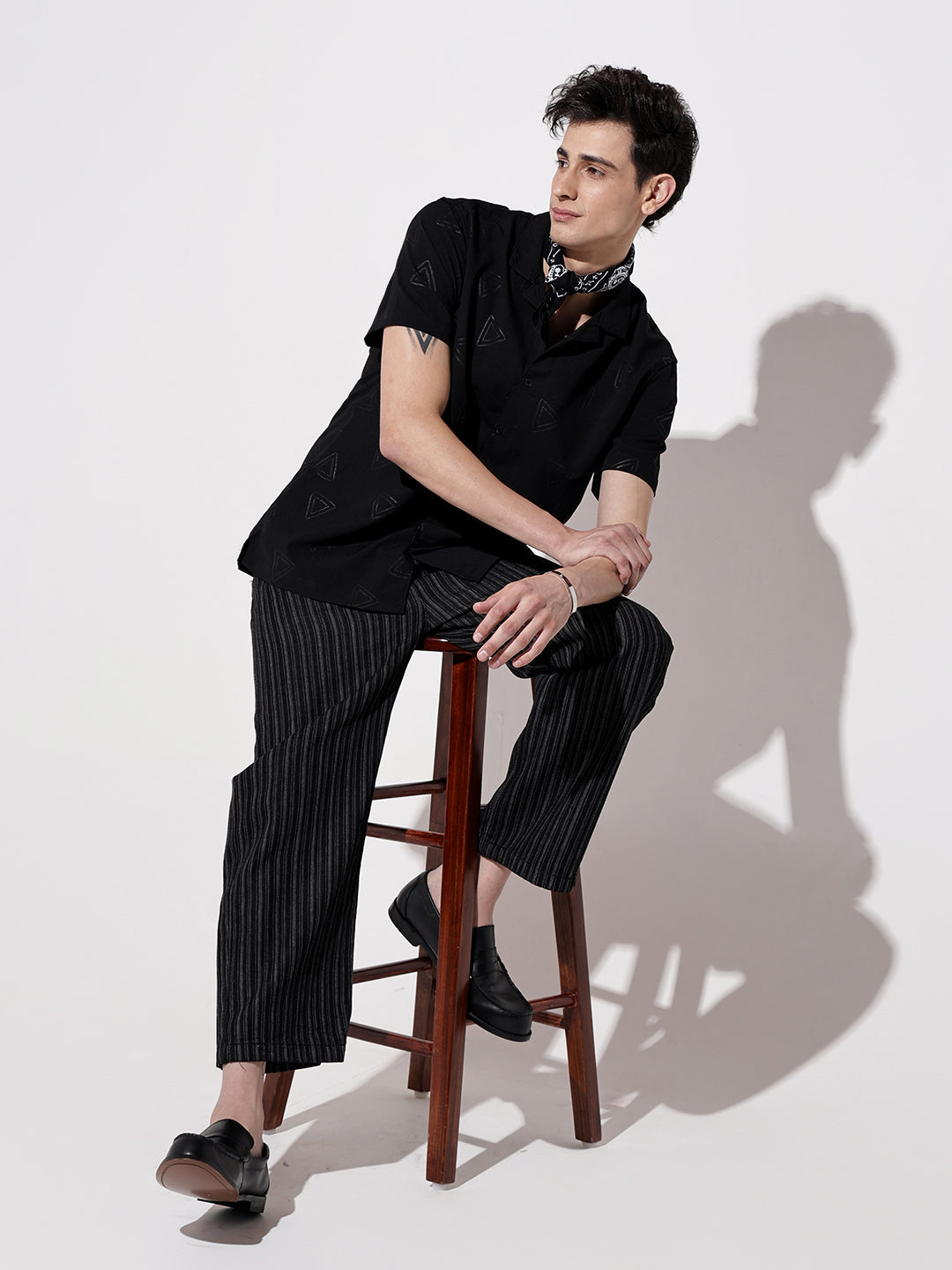 Men's Black Short Sleeve Cuban Collar Shirt with Geometric Pattern