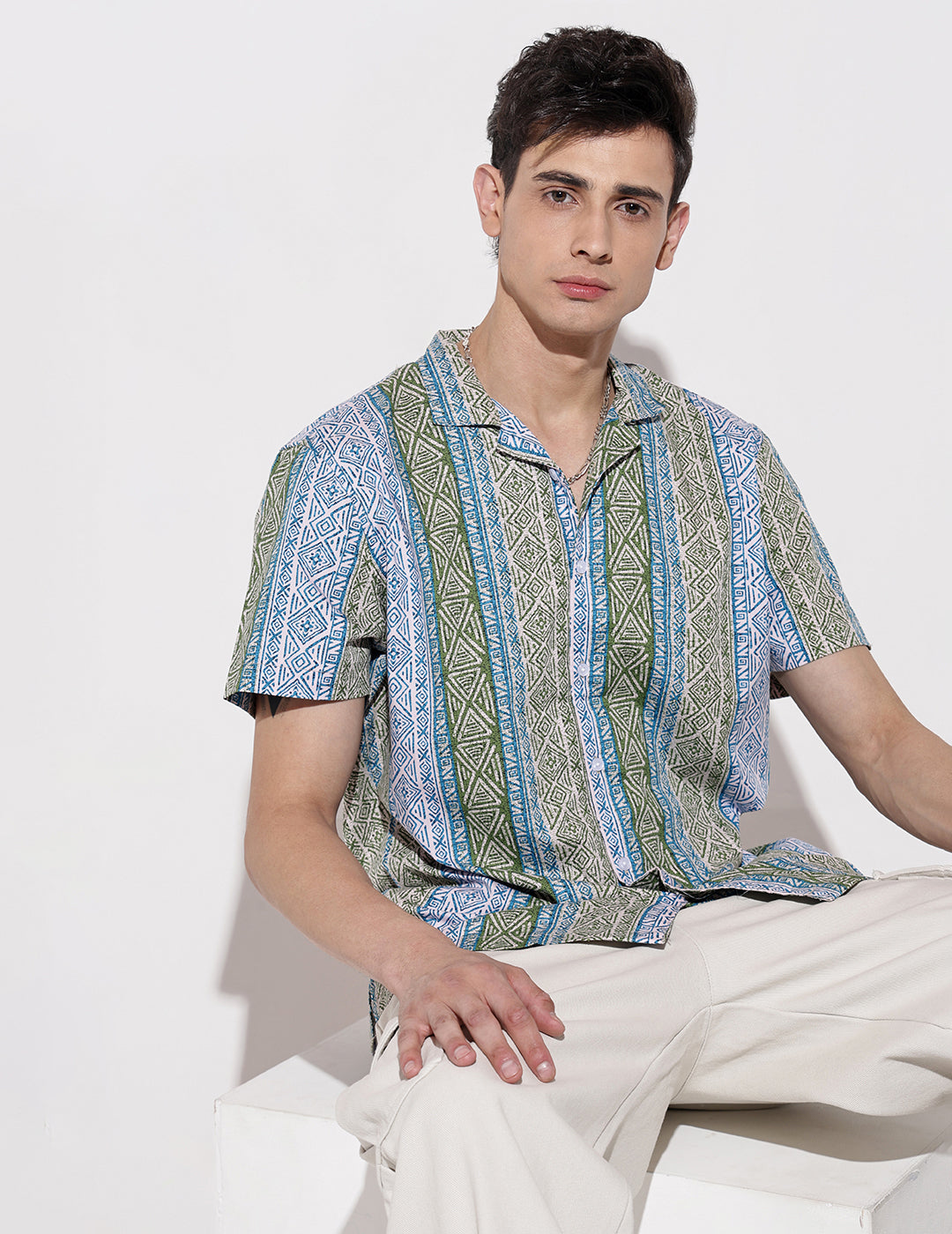 Men's Geometric Blue Short Sleeve Relaxed Fit Cuban Collar Shirt